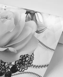Samolepící tapety Samolepící tapeta černobílá růže s abstrakcí