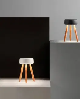 Světla na parapety OleV OLEV Drum designová stolní lampa aku dřevo/černá