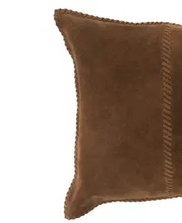 Dekorační polštáře Hnědý kožený polštář s výplní Stich- 39*39*7cm J-Line by Jolipa 98260
