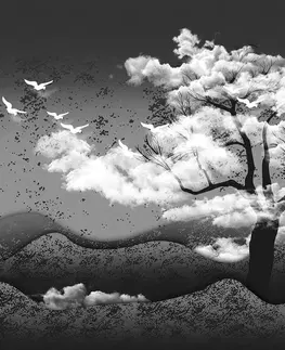 Černobílé tapety Tapeta černobílý strom zalitý oblaky