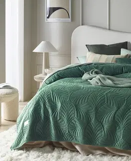 Jednobarevné přehozy na postel Zelený velurový přehoz na postel Feel 200 x 220 cm
