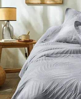 Přehozy Prošívaný přehoz na postel s optickým efektem "listů"