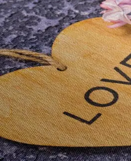 Obrazy s citáty a nápisy Obraz dřevěné srdce s nápisem Love