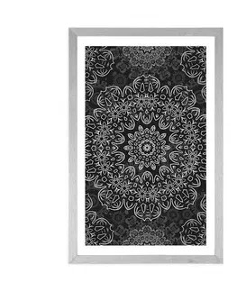 Černobílé Plakát s paspartou Mandala s abstraktním vzorem v černobílém provedení