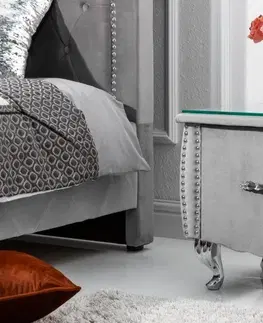 Designové a luxusní noční stolky Estila Moderní luxusní noční stolek Caledonia ve stříbrné barvě 45cm