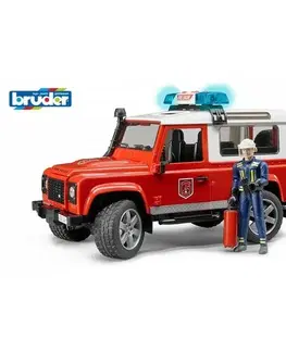 Dřevěné vláčky Bruder Hasičské auto Land Rover s hasičem, 28 x 13,8 x 15,3 cm