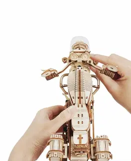 Dřevěné hračky RoboTime 3D dřevěné mechanické puzzle Motorka (cruiser)
