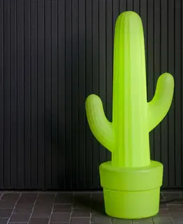 Venkovní osvětlení terasy Newgarden Stojací lampa Newgarden cactus, limetkově zelená