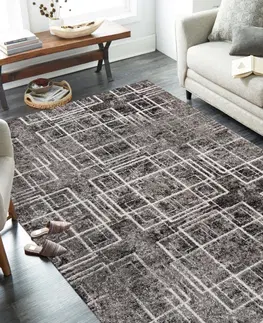 Moderní koberce Kvalitní šedý koberec s motivem čtverců Šířka: 120 cm | Délka: 170 cm