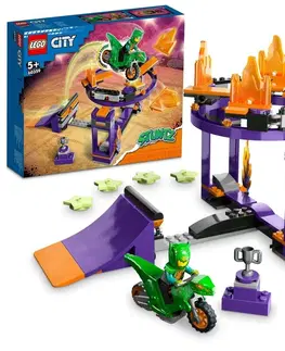 Hračky LEGO LEGO - City 60359 Kaskadérská výzva s rampou a obručí