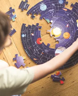 Dřevěné hračky Bigjigs Toys Kulaté podlahové puzzle SOLAR fialové
