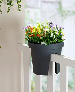 Dekorace na balkon a zahradu Závěsný květináč