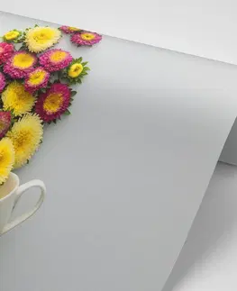 Samolepící tapety Samolepící fototapeta šálek plný květin