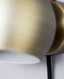 Nástěnná svítidla FRANDSEN FRANDSEN nástěnné svítidlo Ball Magnet, mosazná barva, starožitnost