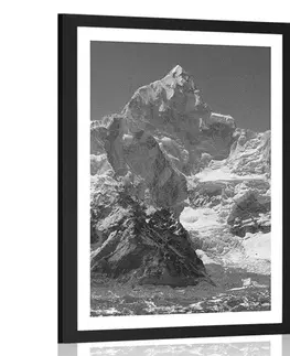 Černobílé Plakát s paspartou nádherný vrchol hory v černobílém provedení
