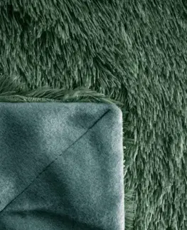Chlupaté deky Jednobarevná chlupatá deka zelené barvy