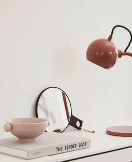 Stolní lampy FRANDSEN FRANDSEN Ball Single stolní lampa, červená