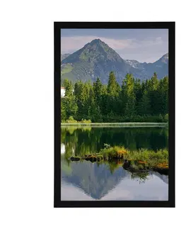Příroda Plakát nádherné panorama hor u jezera