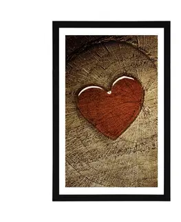 Láska Plakát s paspartou srdce na pařezu