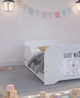 Dětské postele Kvalitní dětská postel 140 x 70 cm s medvídkem LOVE