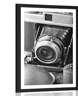 Černobílé Plakát s paspartou starý fotoaparát v černobílém provedení