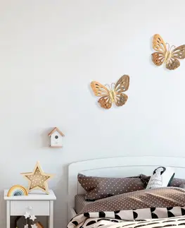 Bytové doplňky a dekorace Hanah Home Nástěnná kovová dekorace Motýl 32x29 cm zlatá