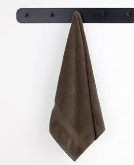 Ručníky Bavlněný ručník DecoKing Marina hnědý, velikost 50x100