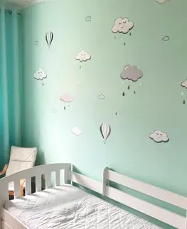 Samolepky na zeď Dětské samolepky na zeď - Ospalé mráčky s balónky v šedých barvách