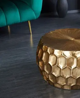 Designové a luxusní konferenční stolky Estila Designový orientální konferenční stolek Himare kulatého tvaru zlaté barvy z kovu 70cm