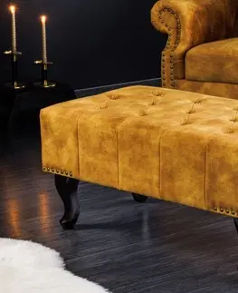 Stylové a luxusní taburety Estila Designová taburetka Cella s Chesterfield sametovým čalouněním s dřevěnými nožičkami hořčicově žlutá 80cm