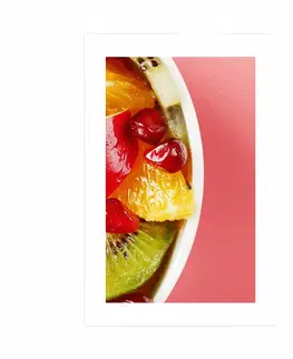 S kuchyňským motivem Plakát s paspartou letní ovocný salát