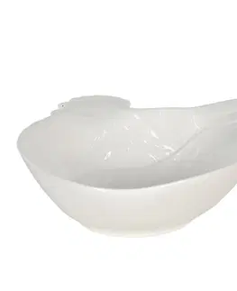 Mísy a misky Bílá keramická miska v designu slepice Campagne - 23*26*7 cm Clayre & Eef 6CE1095