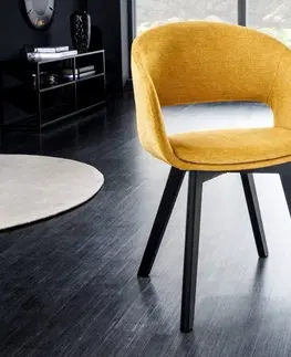 Luxusní jídelní židle Estila Skandinávská židle Lena s hořčice žlutým potahem a černým zešikmenýma nohama 80cm