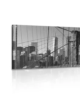 Černobílé obrazy Obraz most Manhattan v New Yorku v černobílém provedení