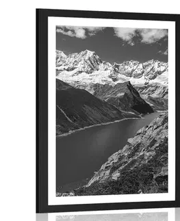 Černobílé Plakát s paspartou národní park Patagonie v Argentině v černobílém provedení