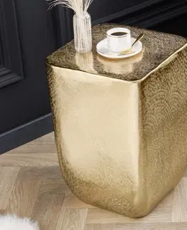 Luxusní a designové příruční stolky Estila Art deco příruční stolek Tepanya z kovu zlatý 45cm