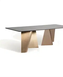 Obdélníkové jídelní stoly Estila Luxusní art deco obdélníkový stůl Cortina s černou mramorovou deskou a nohama se zvlněným designem ve zlaté barvě 240 cm