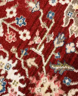Vintage koberce Krásný červený koberec ve stylu vintage