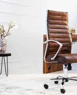 Designové a luxusní židle do pracovny a kanceláře Estila Moderní kancelářská židle Big Deal v hnědé antické barvě s kovovou konstrukcí a nastavitelnou výškou 107-117cm