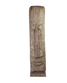 Luxusní stylové sošky a figury Estila Masivní nadčasová ručně vyřezávaná totemová socha Diego z teakového dřeva 200cm