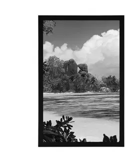 Černobílé Plakát nádherná pláž na ostrově La Digue v černobílém provedení