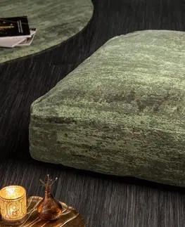 Stylové a luxusní taburety Estila Moderní podlahový polštář Prakka v tmavě zeleném čalounění 70cm
