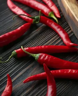 Obrazy jídla a nápoje Obraz deska s chili papričkami
