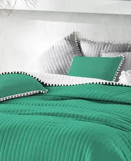 Francouzské přehozy na postel s potiskem Oboustranný zelený přehoz na postel 220 x 240 cm