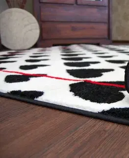 Koberce a koberečky Dywany Lusczow Kusový koberec SKETCH SEAN bílý / černý - srdce, velikost 160x220