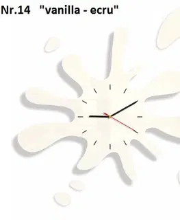 Nástěnné hodiny Moderní nástěnné hodiny ve tvaru kaňky