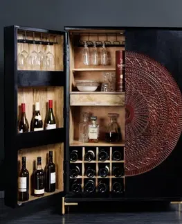 Luxusní barový nábytek Estila Orientální dřevěná barová skříňka Sallinger s ručně vyřezávaným designem mandaly 140cm