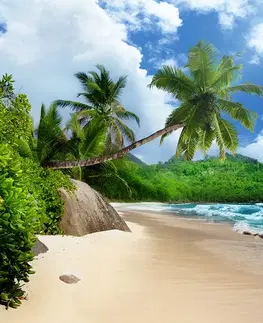 Samolepící tapety Samolepící fototapeta nádherná pláž na ostrově Seychely