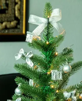 Umělý vánoční stromek STAR TRADING Vánoční stromek LED s dekorací ve stříbrné barvě