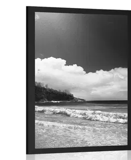 Černobílé Plakát nádherná pláž na ostrově Seychely v černobílém provedení